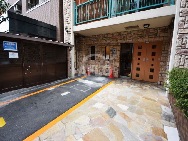 エントランス　アスリート本町西　エントランス