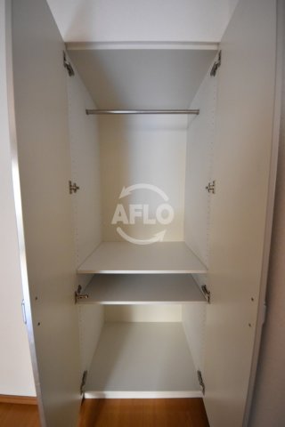 収納　アスリート本町西　クローゼット