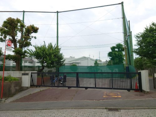 小学校　横浜市立小田小学校（小学校）まで1234m