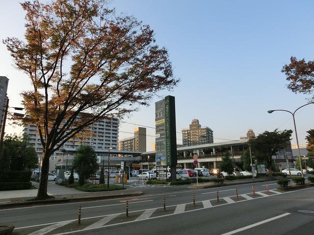 スーパー　スピナマート大手町店（スーパー）まで590m