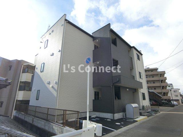 建物外観　２０２４年築のアパートです。