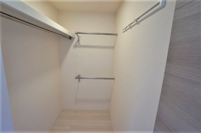 収納　掲載写真は同型モデルを掲載しており実際のお部屋と仕様等が異な
