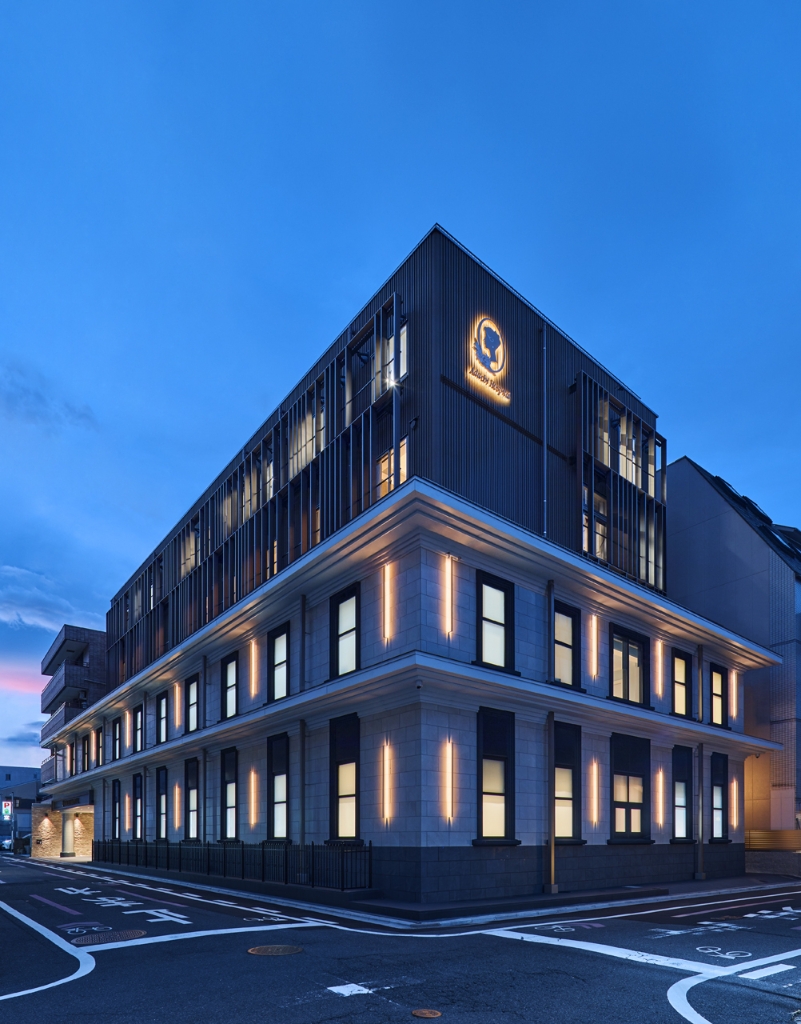 病院　足立医院（病院）まで590m