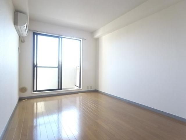 居室・リビング　内装