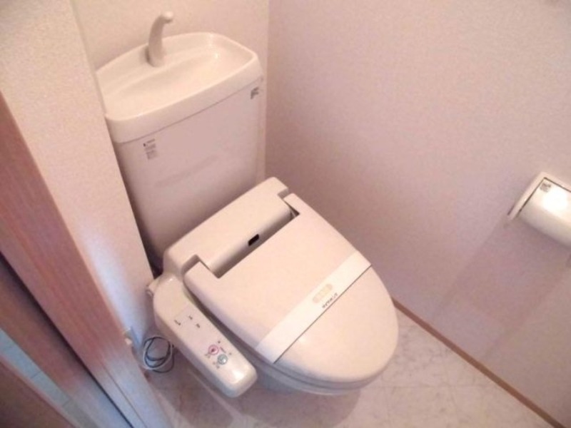 トイレ　図面と現状に相違がある場合には現状を優先