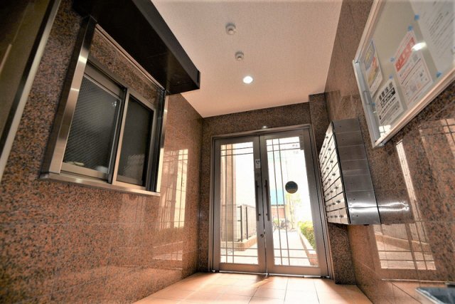 ロビー　ゆとりのあるロビーです