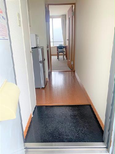 玄関　設備・仕様は号室により異なる為、現況を優先致します。