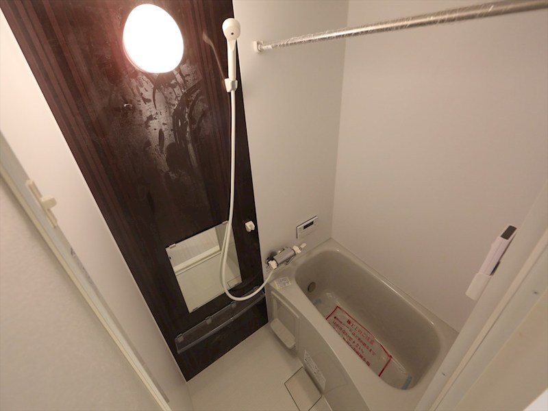 バス・シャワールーム　浴室暖房乾燥機付　追い焚き・オートバス機能付お風呂