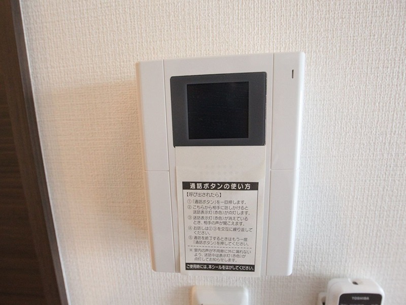 セキュリティ　カメラ付インターホン　イメージ写真