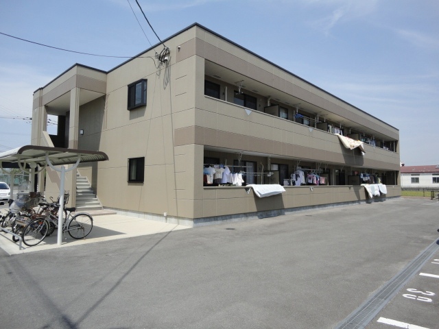 駐車場　車をお持ちの方に嬉しい駐車場付きの物件です