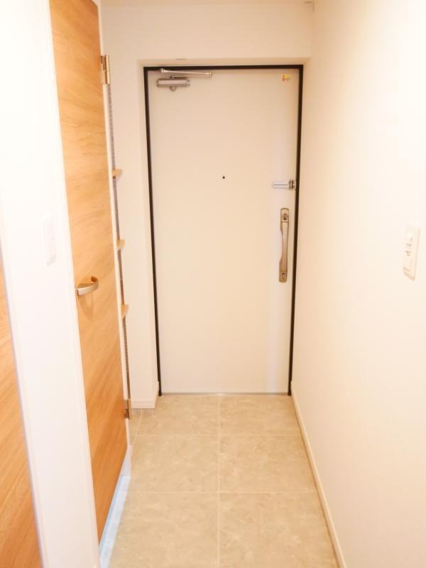 玄関　物件の画像6