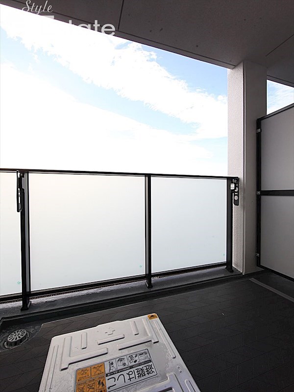 バルコニー　バルコニー