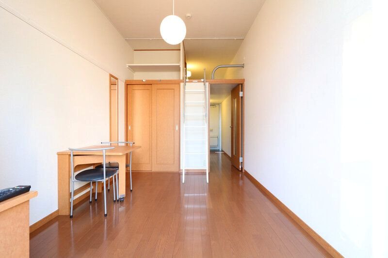 居室・リビング　※別のお部屋の写真です