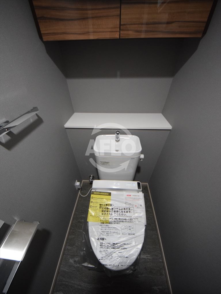 トイレ　ファーストフィオーレ阿波座アクア　温水洗浄便座