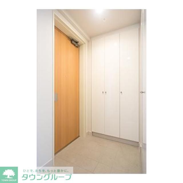 玄関　※写真は同タイプ住戸です。