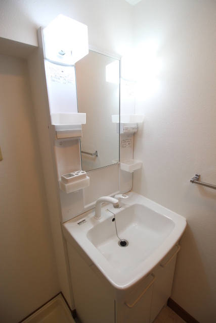 洗面設備　同タイプのお部屋です