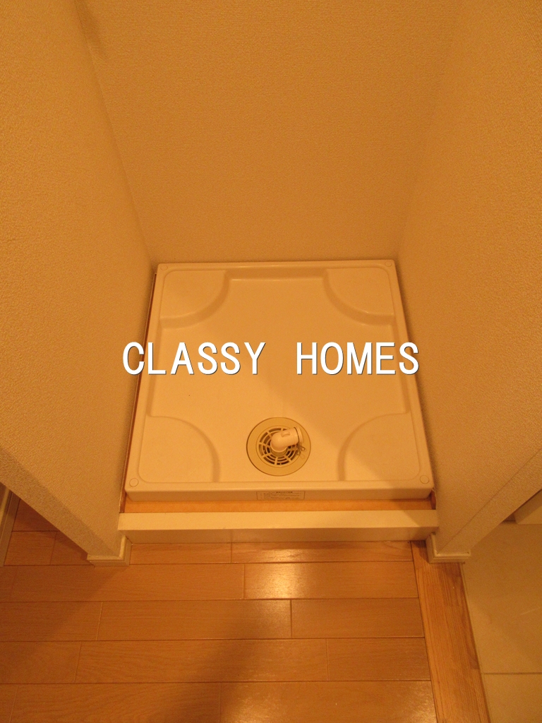 その他設備　2005年竣工　KDXレジデンス芝公園：洗濯機置き場