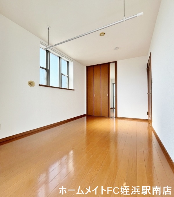 その他部屋・スペース　★二面採光の明るいお部屋です★