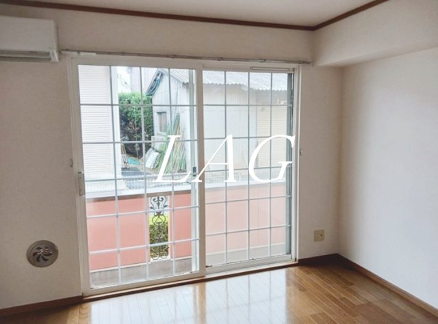 居室・リビング　洋室のお部屋です。