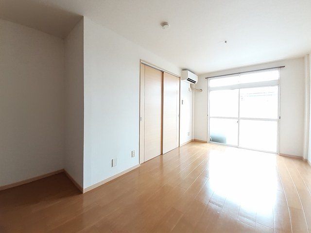 居室・リビング　ゆったりとした居間です