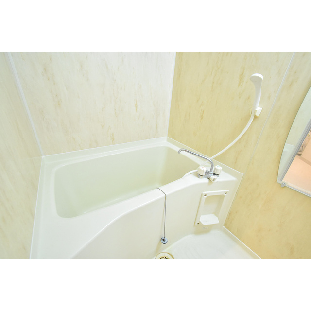 バス・シャワールーム　お風呂で日々の疲れを落としましょう