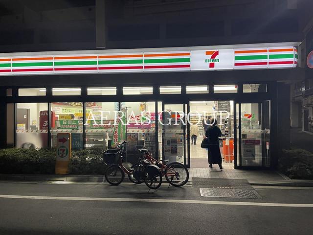 コンビニ　セブン-イレブン 中央区湊１丁目店（コンビニ）まで3m
