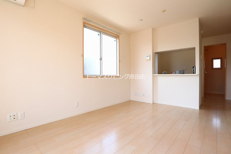 居室・リビング　・別号室参考写真