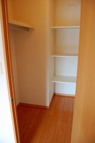 収納　※同型タイプ