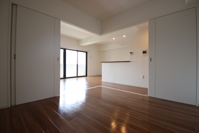 居室・リビング　※別室の参考写真の為、現況優先です。