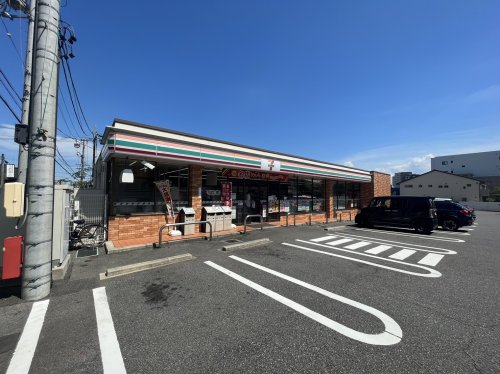 コンビニ　セブン－イレブン 名古屋茶屋が坂店（コンビニ）まで640m