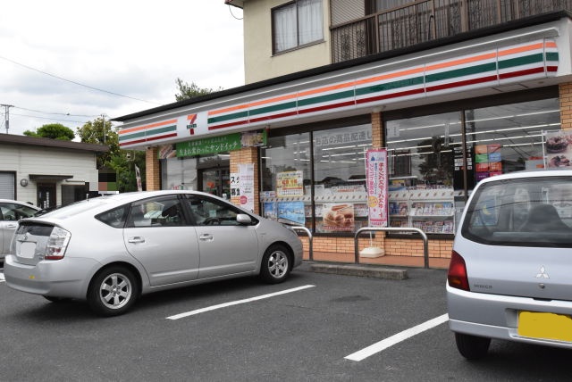 コンビニ　セブンイレブン（コンビニ）まで347m