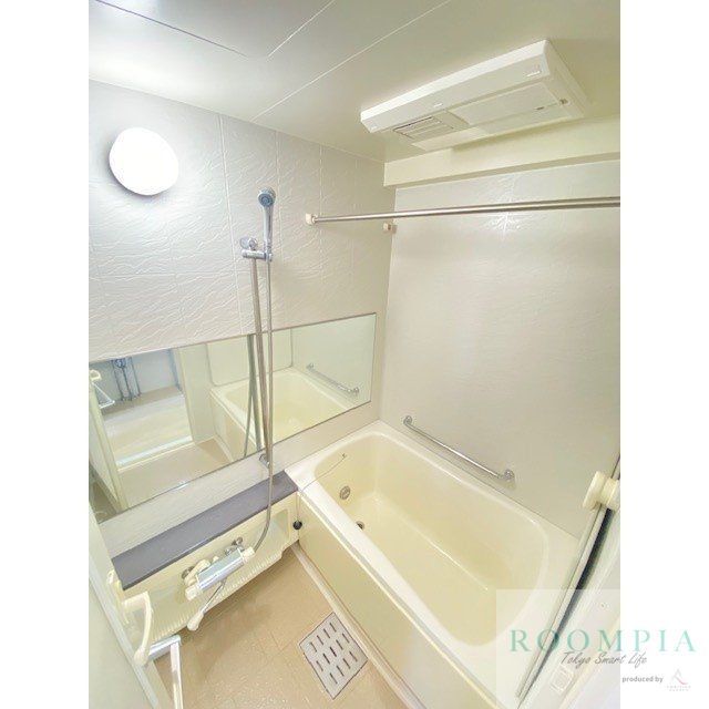 バス・シャワールーム　バス