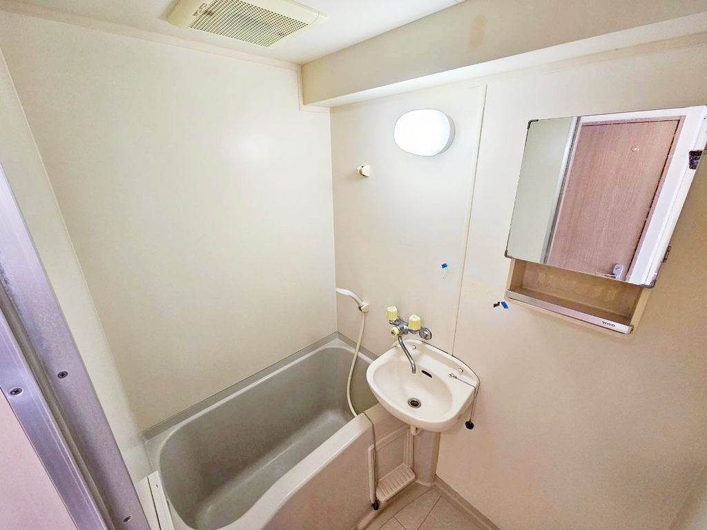 バス・シャワールーム　バス