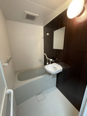 バス・シャワールーム　2022年5月撮影※現況を優先致します。