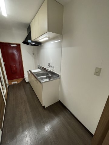 キッチン　2022年5月撮影※現況を優先致します。