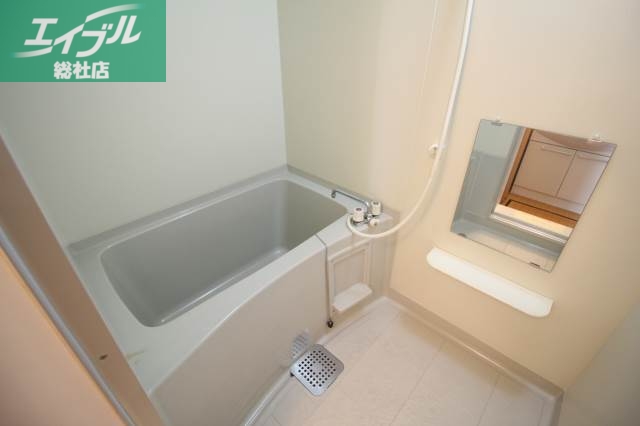 バス・シャワールーム　バスルーム