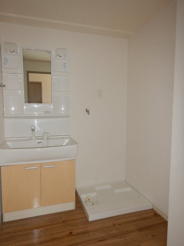 洗面設備　ネクスト倉田（岡山市中区倉田）RC賃貸マンション