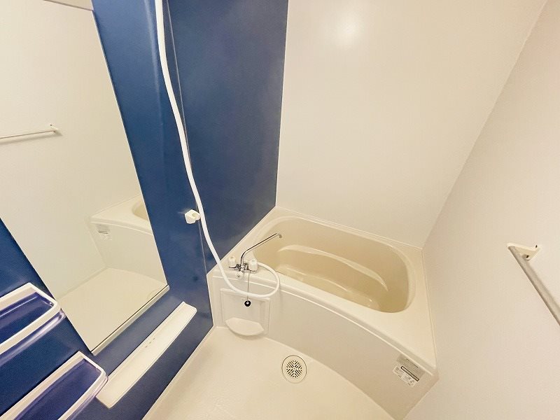 バス・シャワールーム　お風呂で日々の疲れを落としましょう