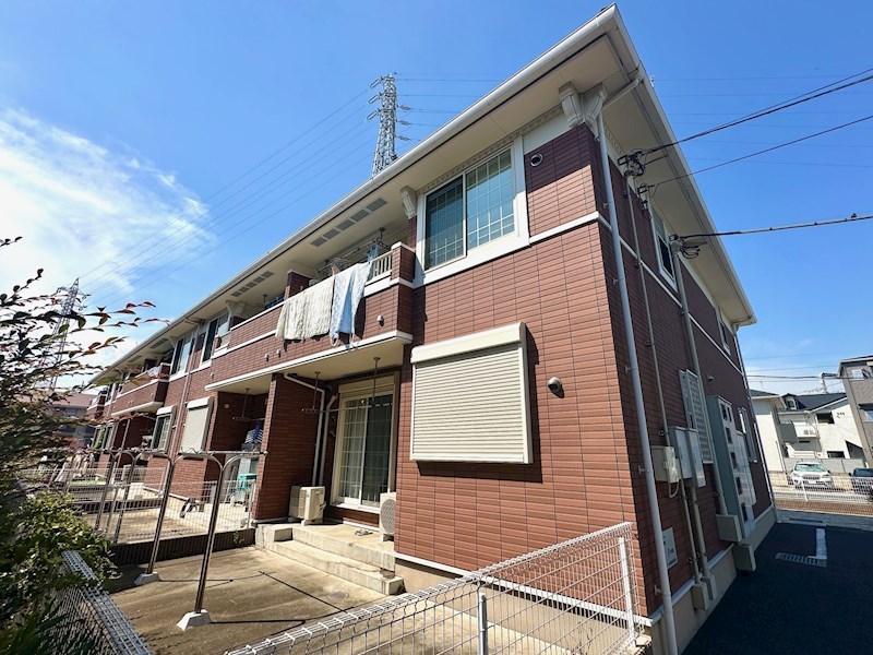 建物外観　越谷駅徒歩５分（４００ｍ）