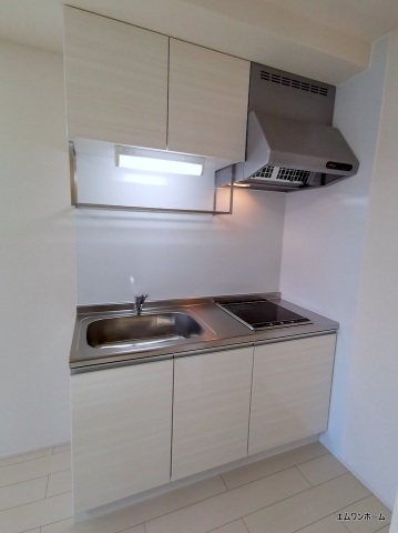 キッチン　2口ＩＨコンロ付きのシステムキッチン