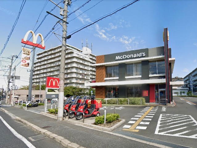 飲食店　マクドナルド25号平野店（飲食店）まで875m