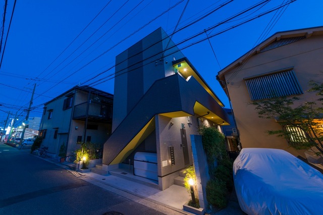 ロビー　オシャレな洗練された建物です♪