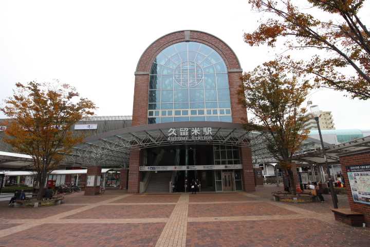 コンビニ　ファミリーマート（コンビニ）まで3544m