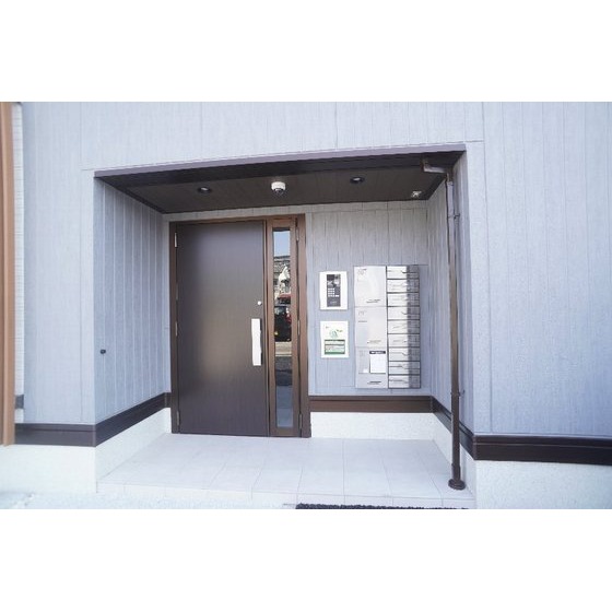 その他　共用エントランスにはオートロック、宅配ボックスありあり