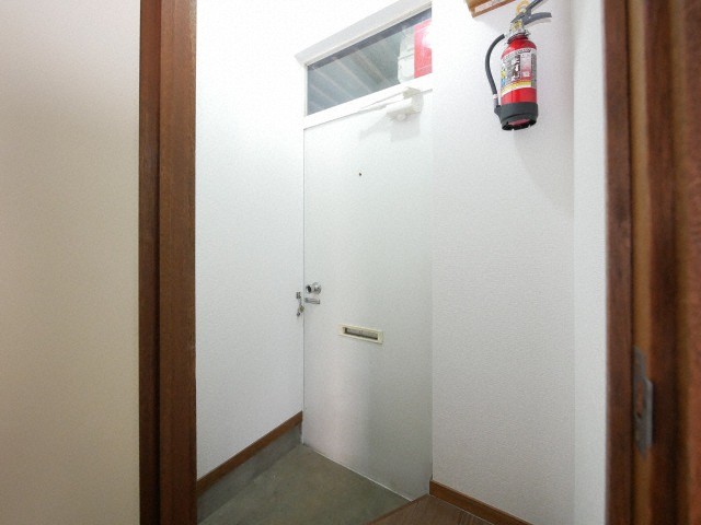 玄関　※別号室参考画像