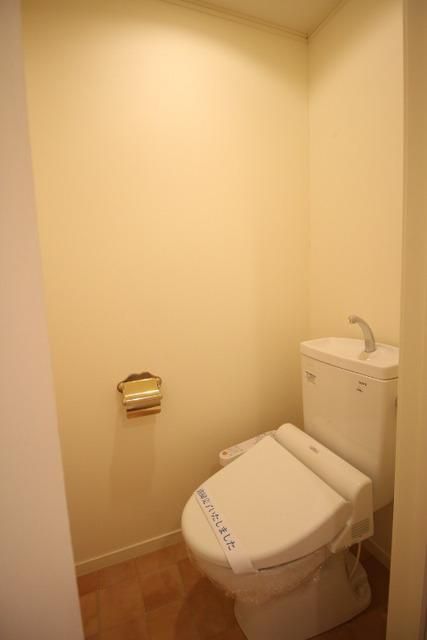 トイレ　独立したトイレ