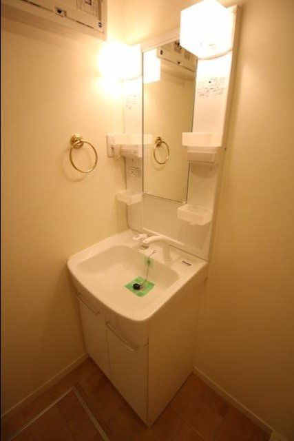 洗面設備　洗面所のある脱衣所