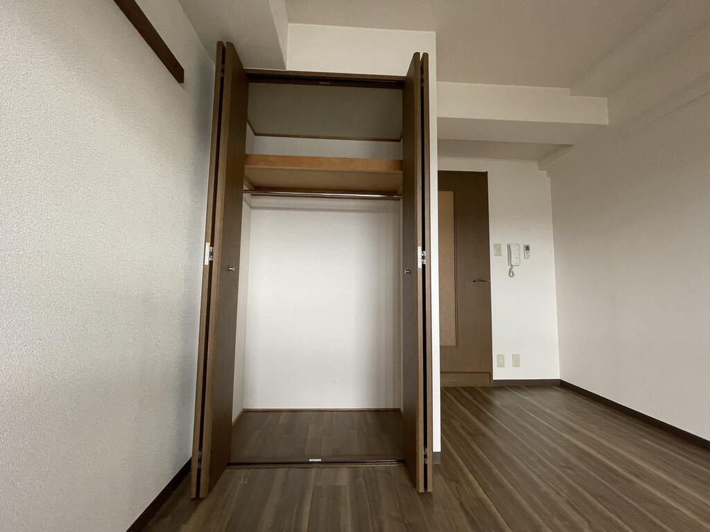 収納　クローゼット