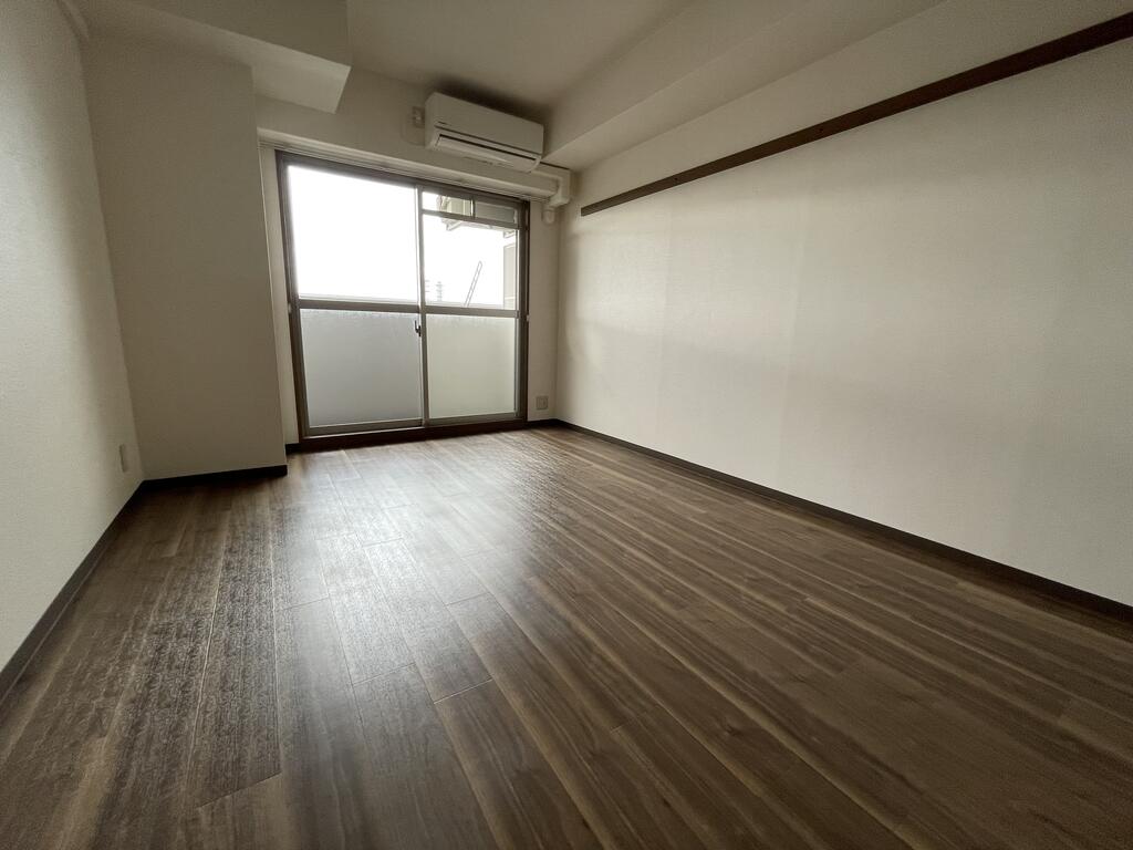 居室・リビング　居室1