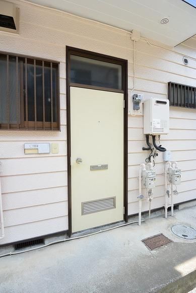 エントランス　★玄関前はこんな感じです★